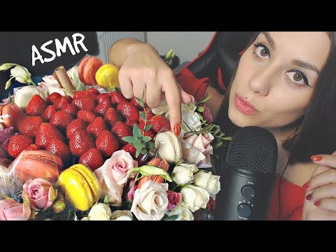 ASMR Eating strawberries and macaroons  | Mukbang | АСМР Кушаем клубничку и макаруны