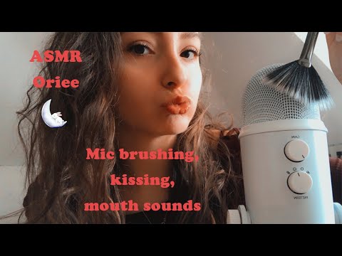 ASMR | Mic brushing, kissing & mouth sounds 🌙