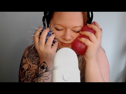 ASMR Children's toys 🪀🪅🎲🪁 makes the best ASMR sounds 🎧 (whispers 🤫) Perfect for sleep or work 😴 💻
