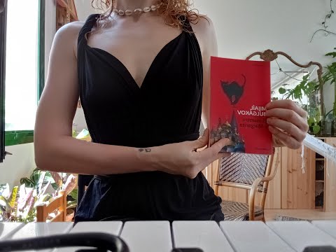 ASMR*Reading In Spanish*Practise My Spanish With me*Icelandic Accent
