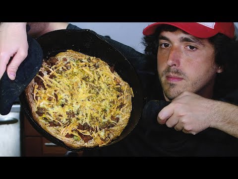 ASMR Breakfast PERSONAL PAN PIZZA | THICC CRUST NO TALKING | * Bacon Egg and Cheese *피자  헛 팬 피자 먹방
