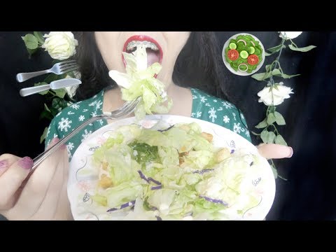 ASMR Eating Salad (Eating Sounds)🥗🍴