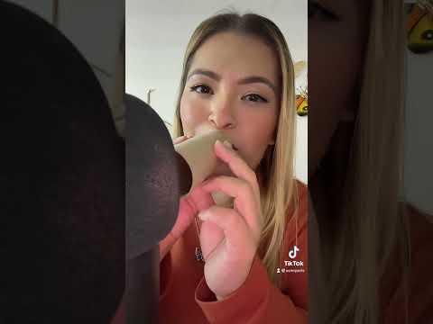 Asmr 1 minute of tingly mouth sounds 😍