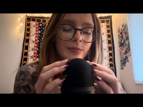 ASMR|Mic Scratching and Tapping|Whispering