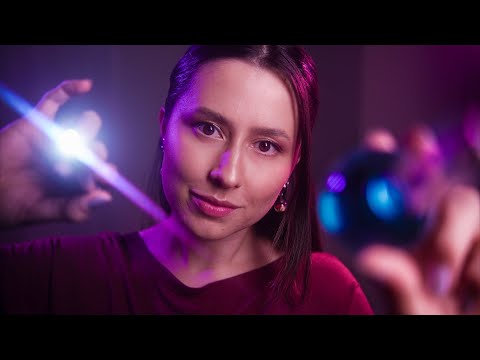 ASMR Cozy Sleep Clinic makes you fall asleep 😴 visuals, whispers, light triggers... Portuguese