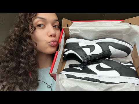 ASMR~ fast & aggressive shoe tapping- nike panda dunks 🐼