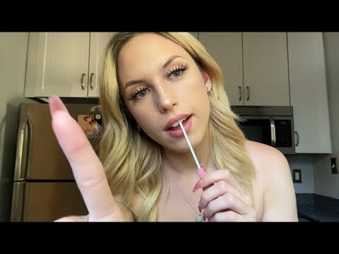 ASMR Spoolie Nibbling w/ Mouth Sounds and Hand Movements👄🤤