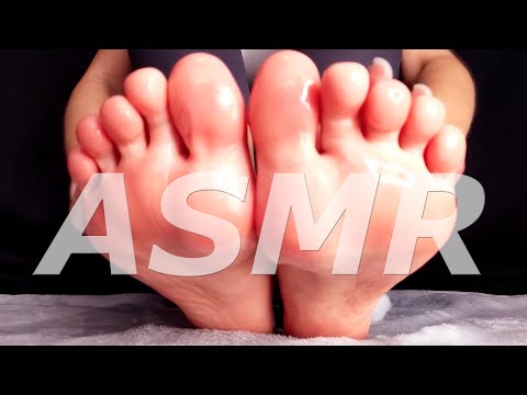ASMR Foot Lotion Massage / Close-Up Tingles