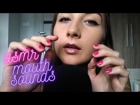 ASMR| MOUTH SOUNDS AND HAND MOVEMENTS (unintelligible whispering)