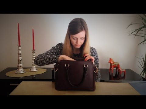 ASMR | what's in my bag?