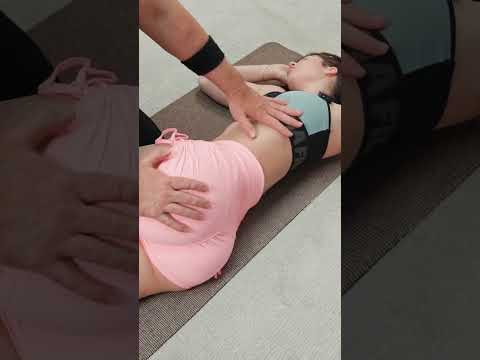 Back cracking and stretching for student Lisa #backcrack