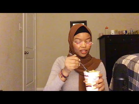 ASMR Eating Cup Of Ramen Noodles / Instant cup of noodles mouth sounds 👄👅🤤