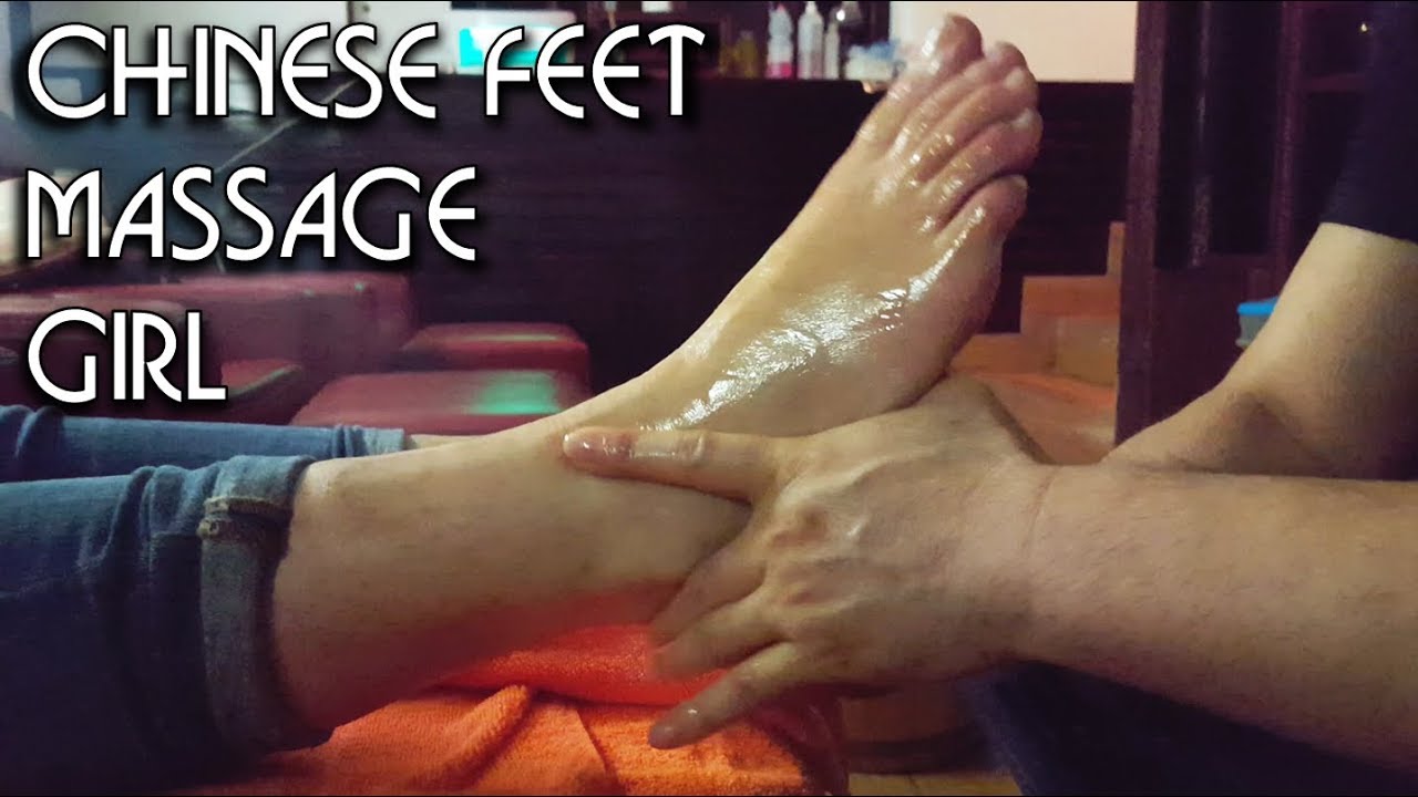 Chinese Massage on Eliana's feet - ASMR no talking
