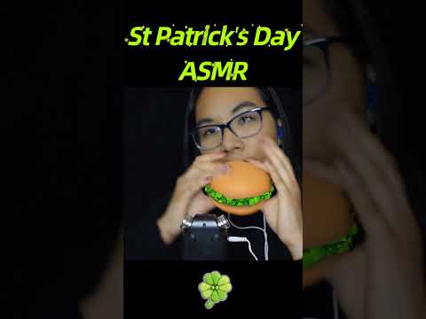 ASMR FAST TAPPING ON A SQUISHY #asmrshorts #asmrsquishy #asmrfast 🍀🍔