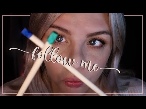 💚😴 Follow and Focus ASMR 😴💚 - TINGLES, Whispers, Wood Sounds, Focus on the colours!