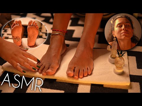 💤 Soft ASMR Foot Massage and Sole Scratching
