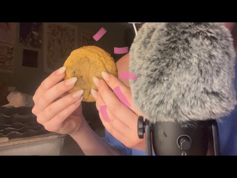 asmr eating a cookie with milk