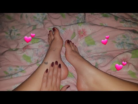 ASMR | tapping and scratching skin