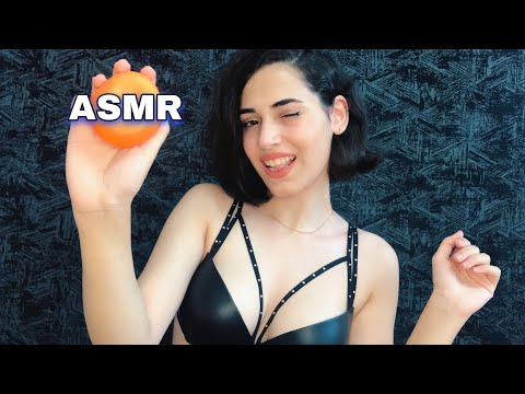 ASMR Good mouth sounds trigger for Ear *Fast & Aggersive*