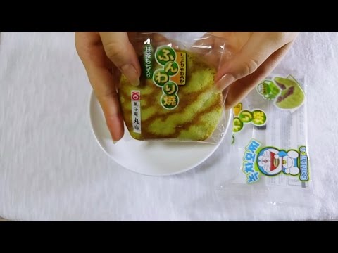 ASMR: mochi bread 도라에몽 녹차모찌 빵 이팅사운드 doraemon green tea 3D eating sounds mukbang Slow no talking