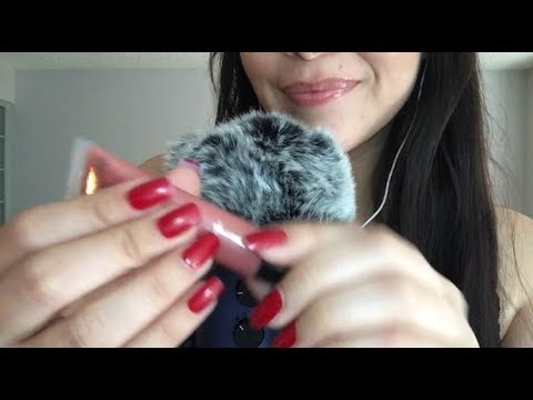 ASMR FLUFFY MIC GUM CHEWING (repeated hand movements)
