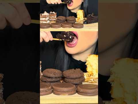 Chocolate cakes and dessert ￼￼