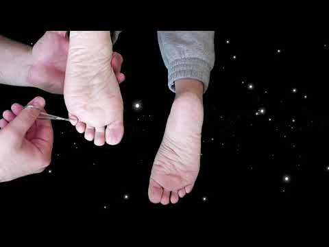 ASMR | Tingling feet tickling and scissors massage