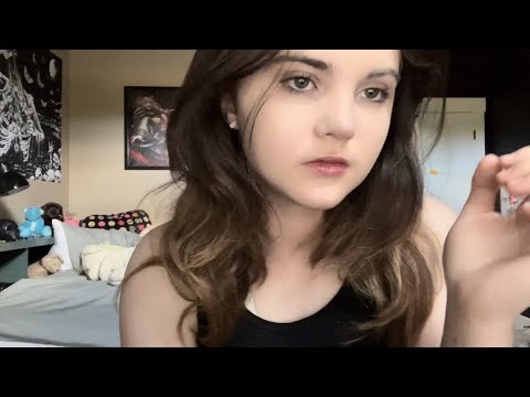 6 minute￼ ￼Skin scratching ASMR (short and simple but relaxing!)