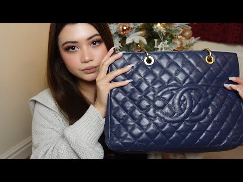 ASMR what’s in my bag (tapping, bag rummaging, soft whispers)