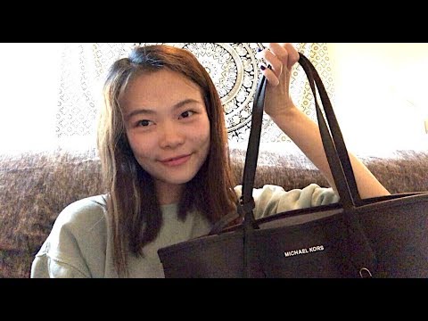 ASMR What’s in My Bag (College Edition)