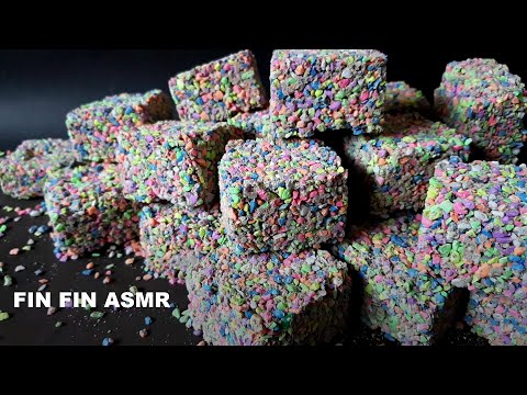 ASMR : Gritty Colorful Cubes Crumble in Water #363