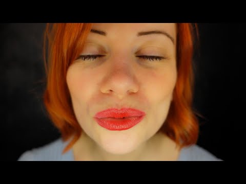 ASMR EXTREMELY CRACKLY KISSES THAT WILL MAKE YOU WEAK