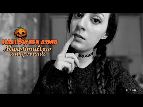 ★ASMR italiano★ 🎃speciale HALLOWEEN🎃 "mELcoledì Addams" Marshmallow eating sound! (soft spoken)