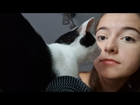 ASMR Bloopers My cat doesn't let me do my makeup💝