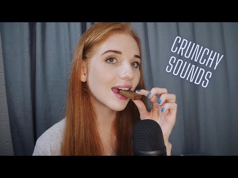 ASMR | Eating chocolate cookies and drinking bubblegum soda | Whispering and crunchy sounds. 😬
