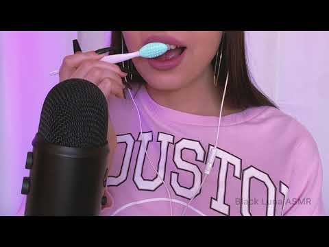 ASMR | Chewing a selicon stick