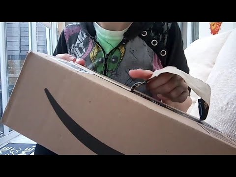 Show N Tell unboxing asmr
