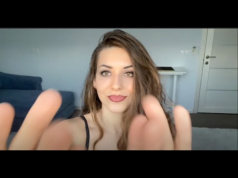 ASMR ( Personal attention)| BIG SISTER DOES YOUR MAKEUP ROLEPLAY 💕 NATURAL LOOK ♡