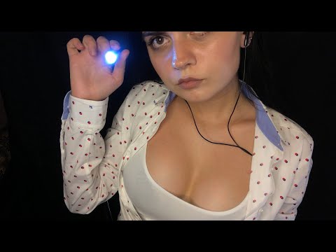 ASMR  SEXY DOCTOR/ Light Tracking / Personal Attention/ Latex Gloves
