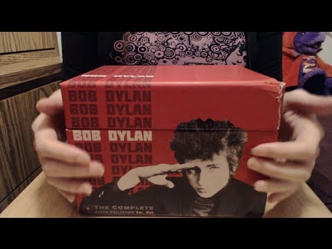 [ASMR] Soft-Spoken Unboxing Dylan Box Set + Tapping + Sounds