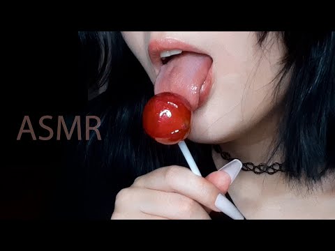 ASMR Lollipop Eating~ close up