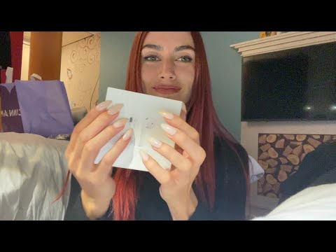 ASMR UNBOXING AIRPODS 🎧
