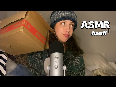 ASMR Urban Outfitters Haul | gum-chewing | soft-spoken