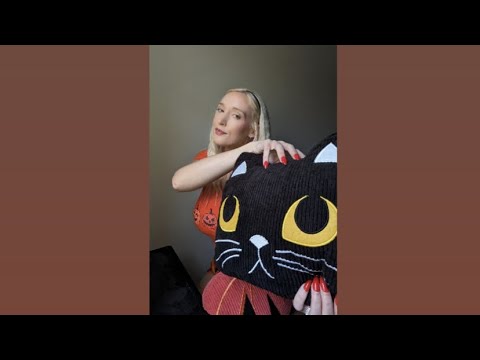 🎃ASMR Halloween Decor Part 2🐈‍⬛ tapping and scratching on more of my spooky decorations!🎃🍁🍂✨