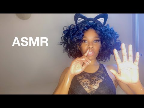 ASMR | Pov Kitty 🐈‍⬛ Fabric Scratching￼
