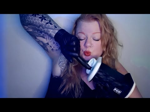 ASMR: Ear massage/tapping/digging and cupping w. and without gloves| Heavy breathing(whispers)