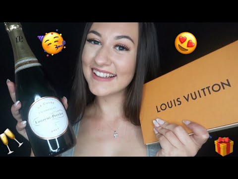 [ASMR] What I Got For My 21st Birthday! ❤️(Tapping, Scratching & Whispering)