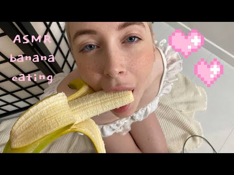 ASMR gf will take care of your banana🍌| licking and eating huge banana | fruits licking | whispers|