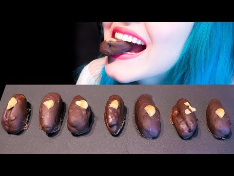 ASMR: Super Gooey Snickers Chocolate Bar Bites | Easily Homemade 🍫 ~ Relaxing Eating [No Talking|V]😻