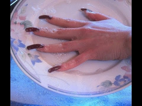 Proof of how I can wash dishes with LONG NAILS